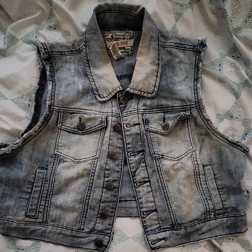 Hot Kiss Distressed Denim Vest